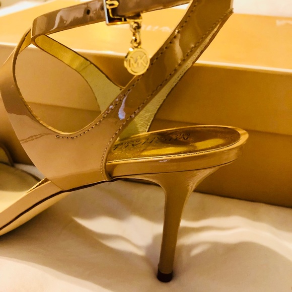 EUC Michael Kors nude patent strappy stilettos 11 - Picture 3 of 4